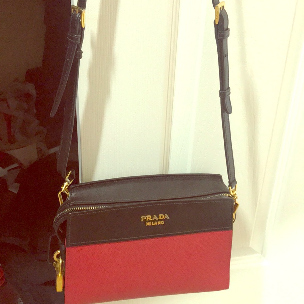 Crossbody bag